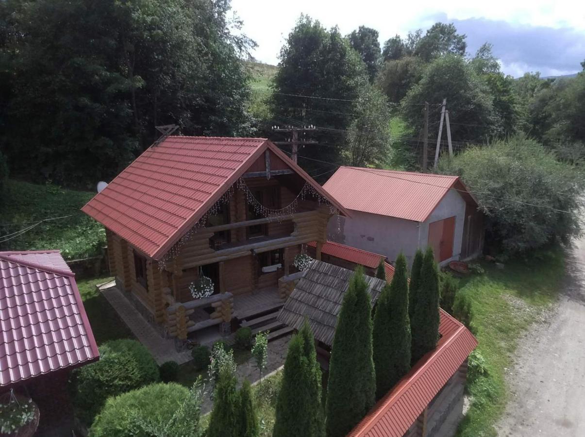 Затишний Будиночок Bukovets Esterno foto