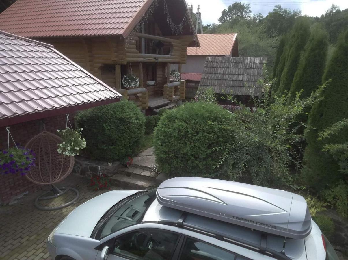 Затишний Будиночок Bukovets Esterno foto