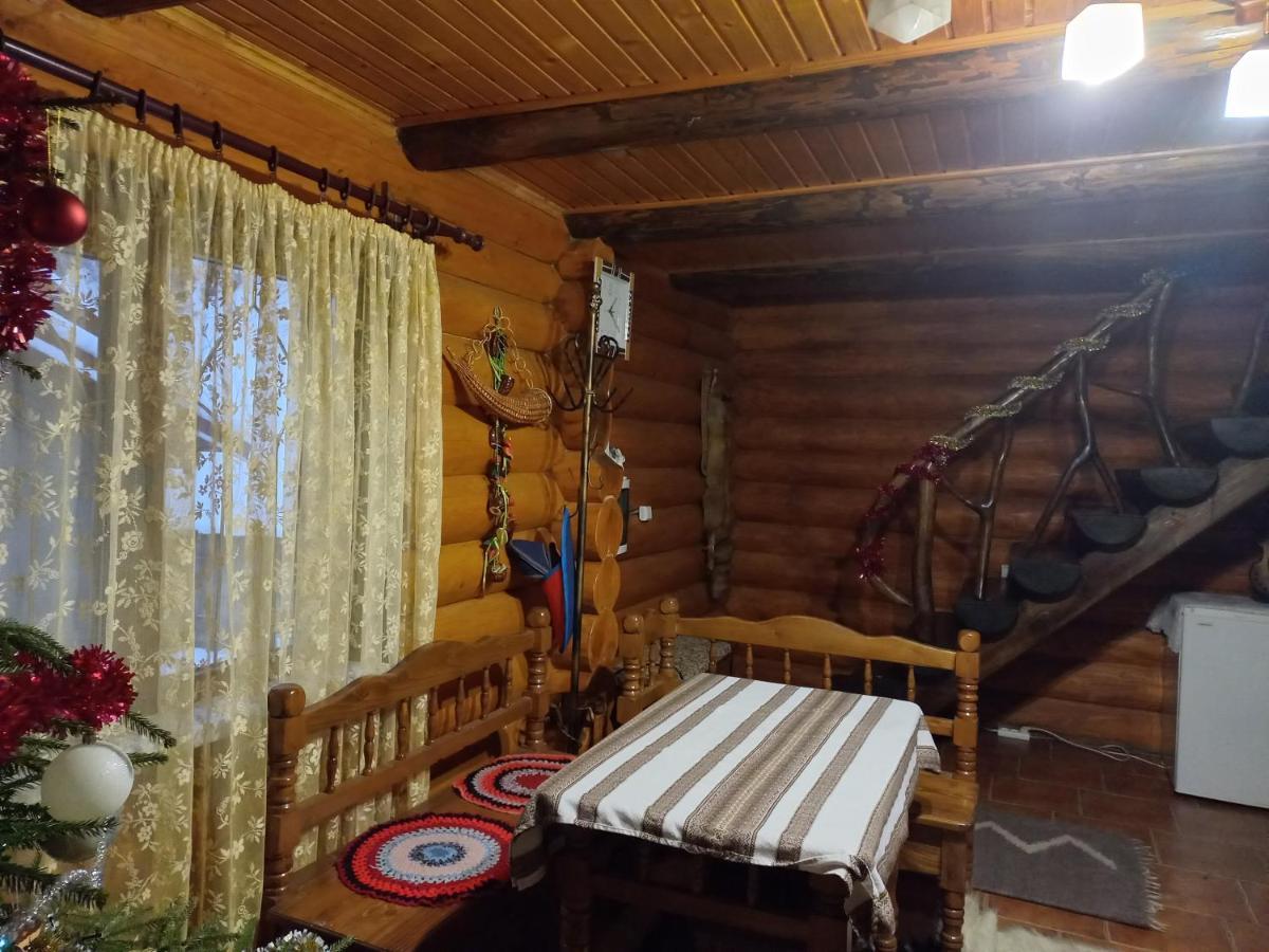 Затишний Будиночок Bukovets Esterno foto