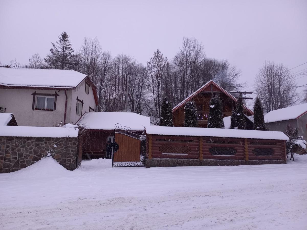 Затишний Будиночок Bukovets Esterno foto